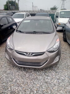 Hyundai Elantra GLS Sedan (2013)