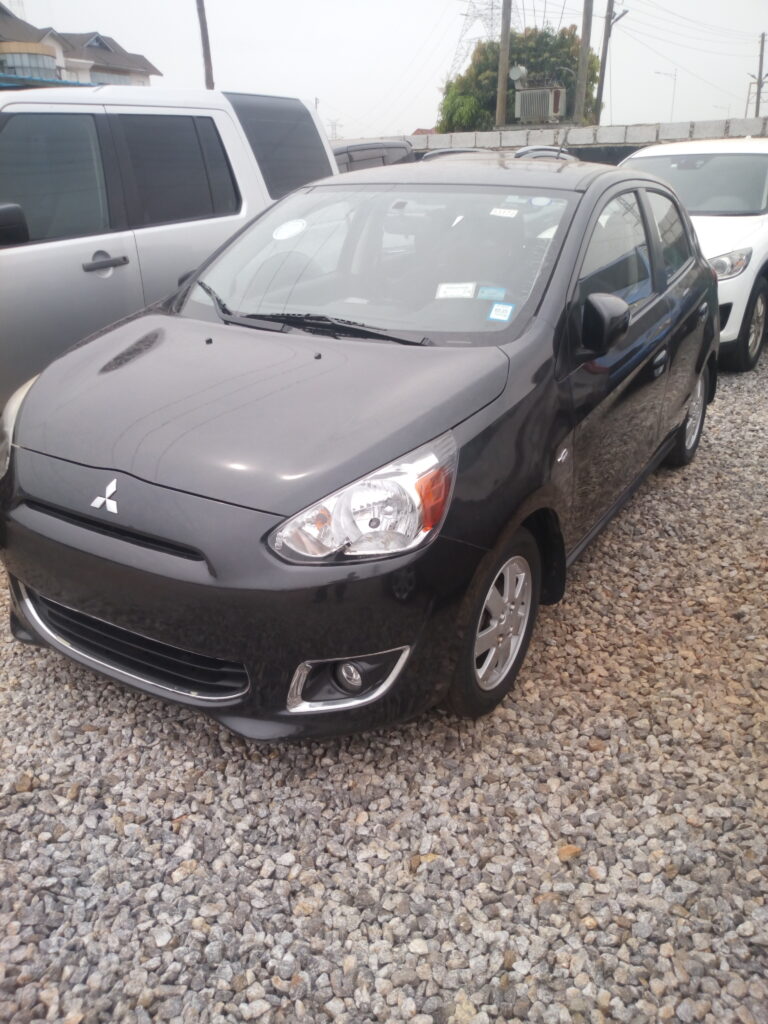 Mitsubishi Mirage ES Hatchback (2015)