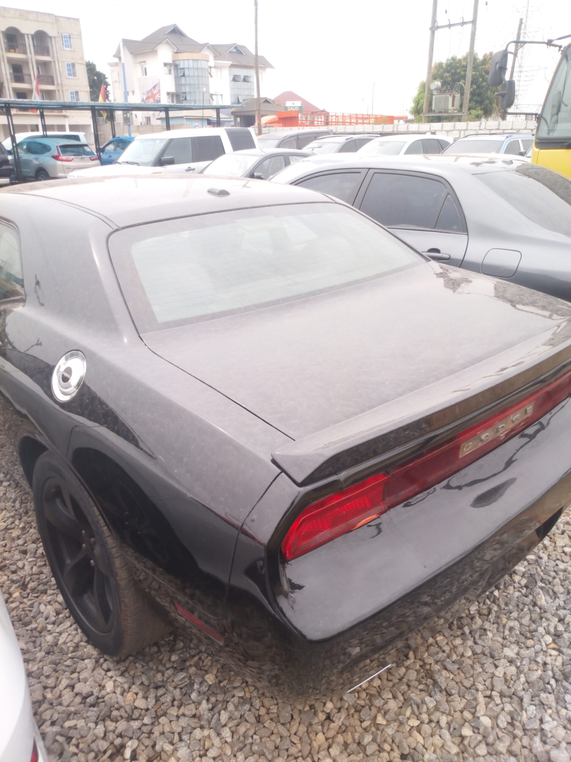 
								Dodge Challenger full									