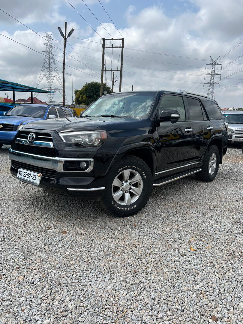 
								Toyota 4Runner (Mid-Size SUV) full									