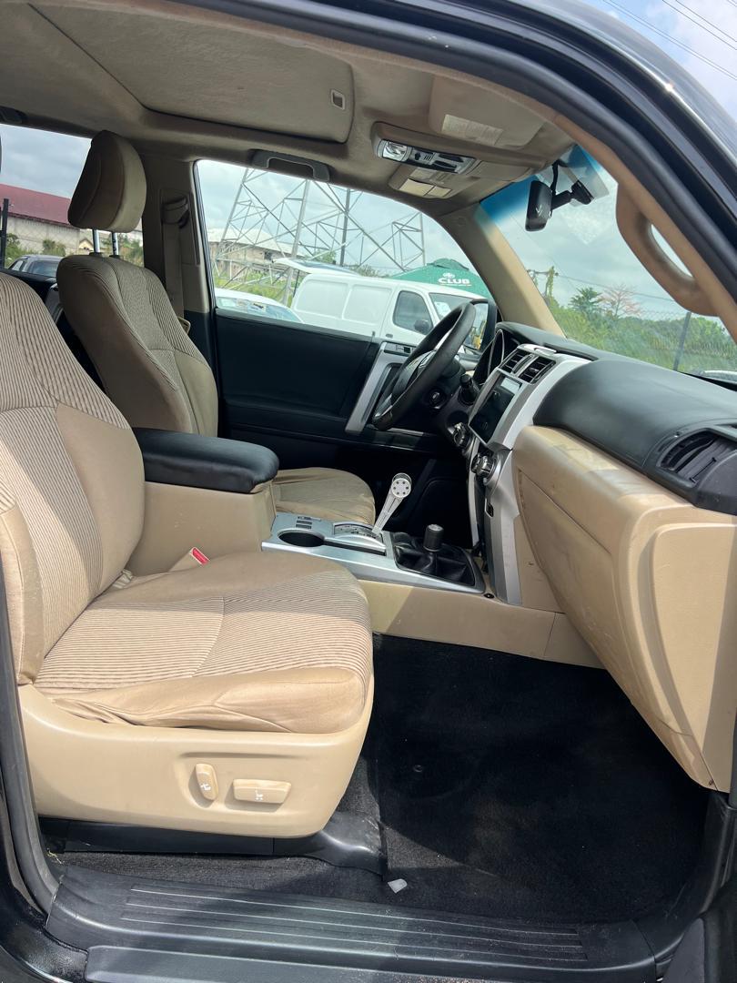 
								Toyota 4Runner (Mid-Size SUV) full									