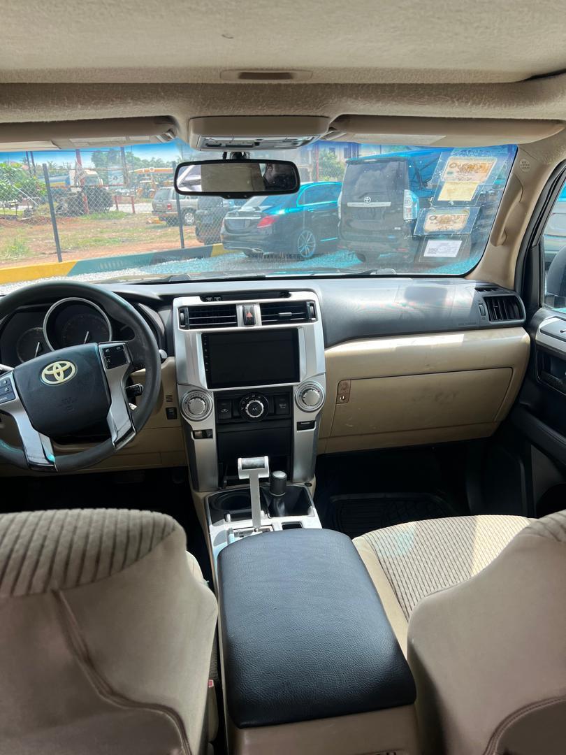 
								Toyota 4Runner (Mid-Size SUV) full									